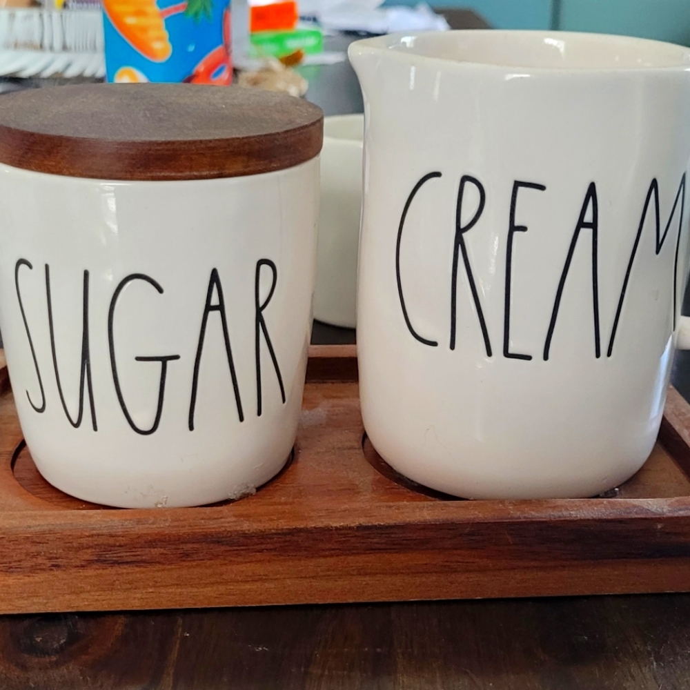 Cream and sugar Rae Dunn